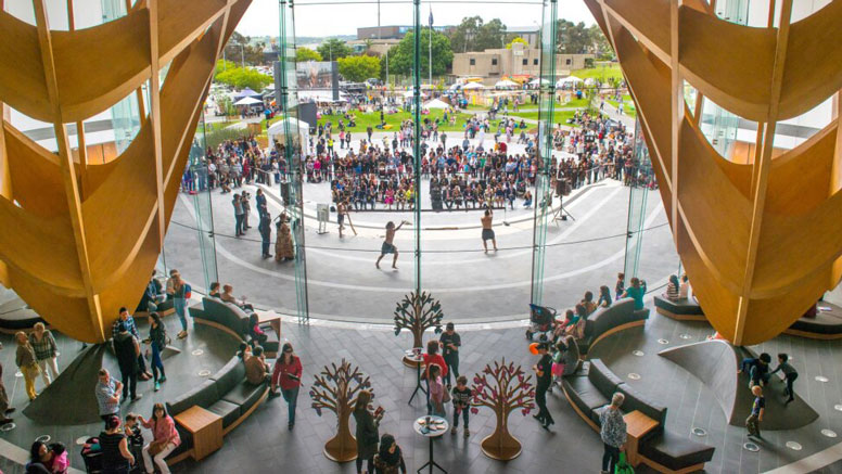 undefinedCasey Cardinia Libraries, Bunjil Place Library