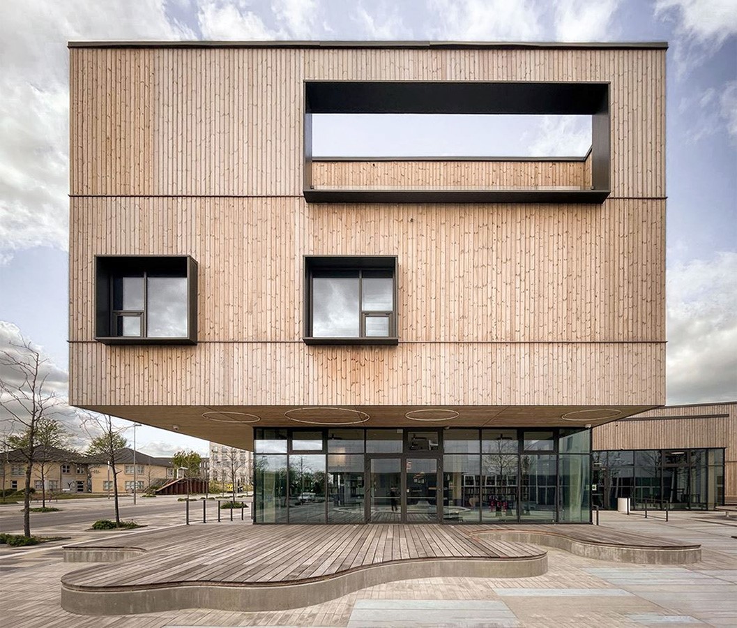 undefinedA photograph of Gellerup Library in Denmark