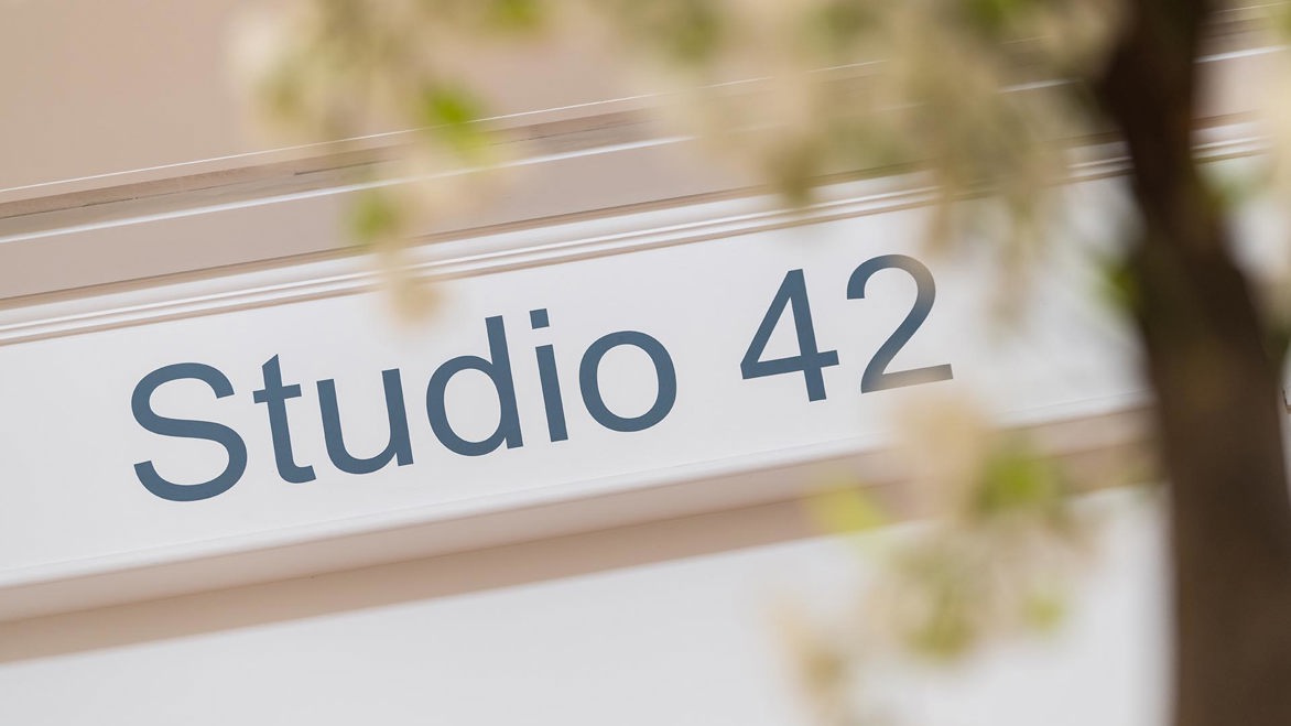 Kilburn Library Studio 42 Sign