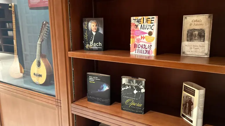 Visiting Libraries in Oman